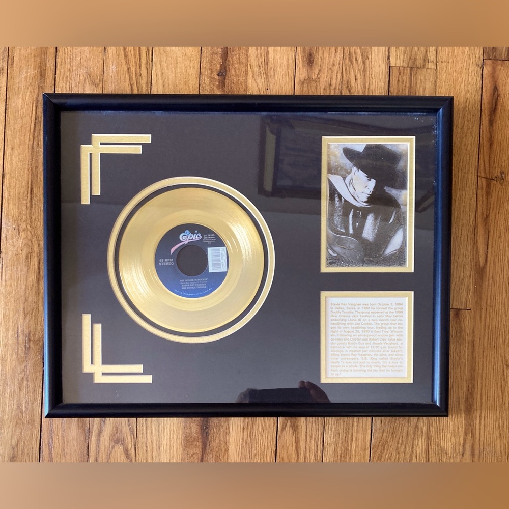 Stevie Ray Vaughan ‘The House is Rockin’ Gold Framed 45 Record Display 🎸